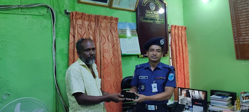 নরসিংদি থেকে চোরাই হওয়া মোবাইল  সখিপুরে উদ্ধার