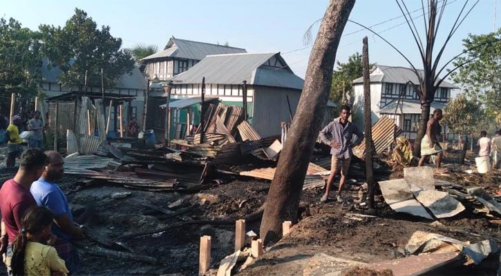 জাজিরায় ভয়াবহ অগ্নিকান্ডে ১৮টি ঘর ভস্মীভূত