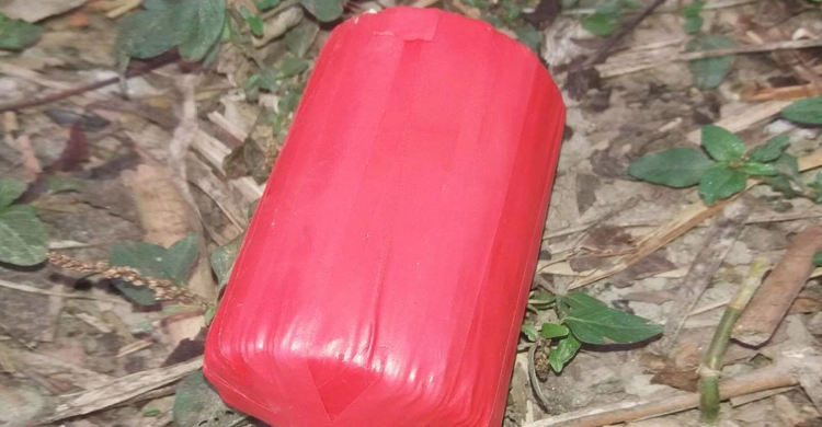 জাজিরায় বোমা বিস্ফোরণ, যুবক আহত