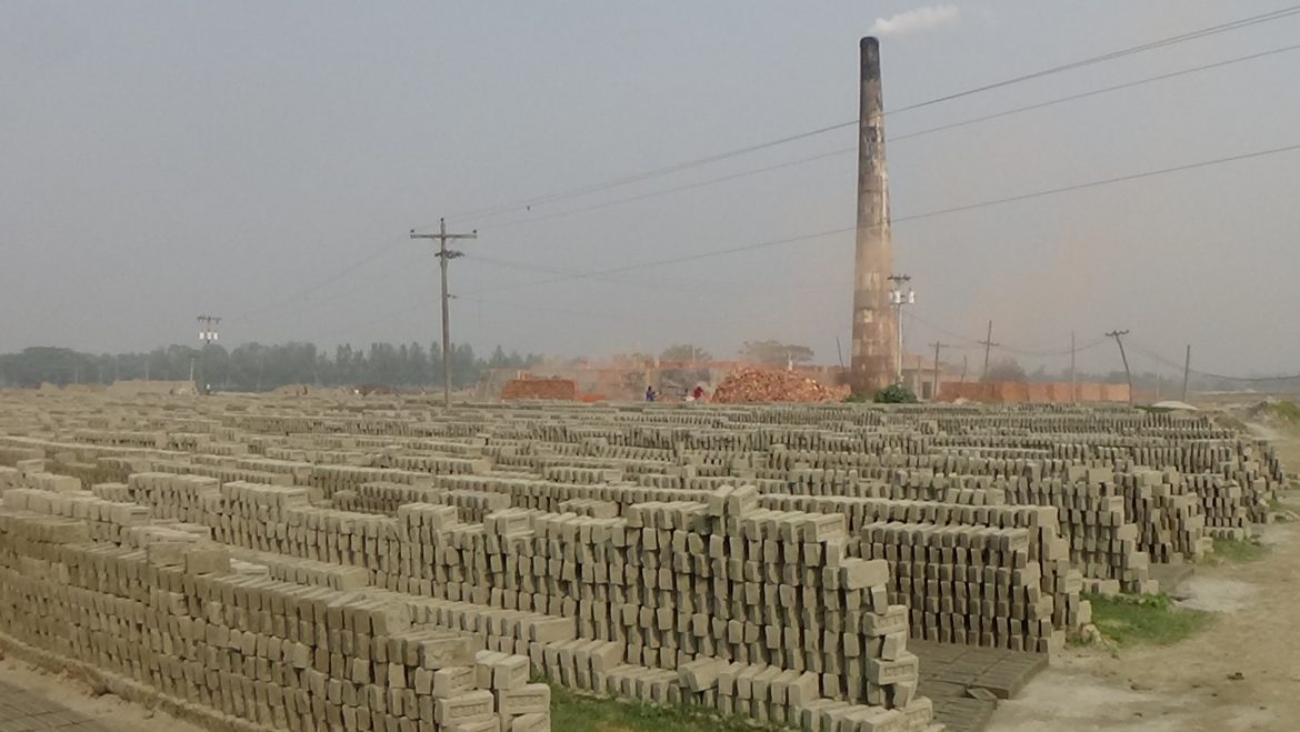 শরীয়তপুরে অধিকাংশ ইটভাটা অবৈধ  ,প্রশাসন নীরব
