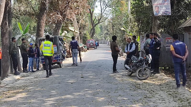 জাজিরা বিলাসপুর ফের আওয়ামীলীগের তান্ডবে ,স্কুল বন্ধ ,আহত ১০, গ্রেফতার-৪