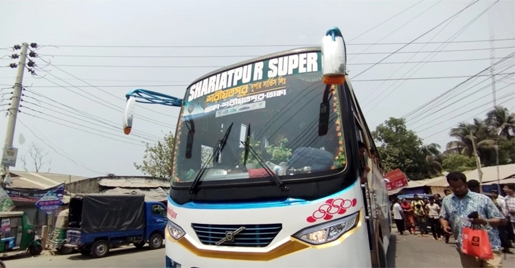 ঈদযাত্রায় অতিরিক্ত ভাড়া আদায়, বাস মালিককে জরিমানা