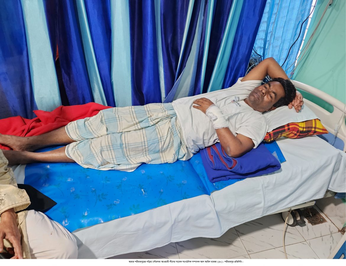 শরীয়তপুরে নৌকা-স্বতন্ত্র প্রার্থী সমর্থকদের মধ্যে ধাওয়া পাল্টা ধাওয়া,  শতাধিক ককটেল বিস্ফোরণে আহত ২০