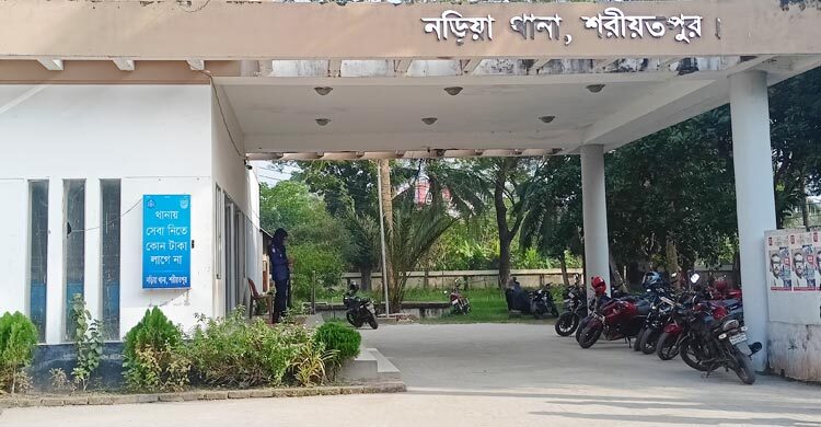 নড়িয়ায় স্কুলছাত্রীকে তুলে নিয়ে পালাক্রমে ধর্ষণ, গ্রেফতার ৪