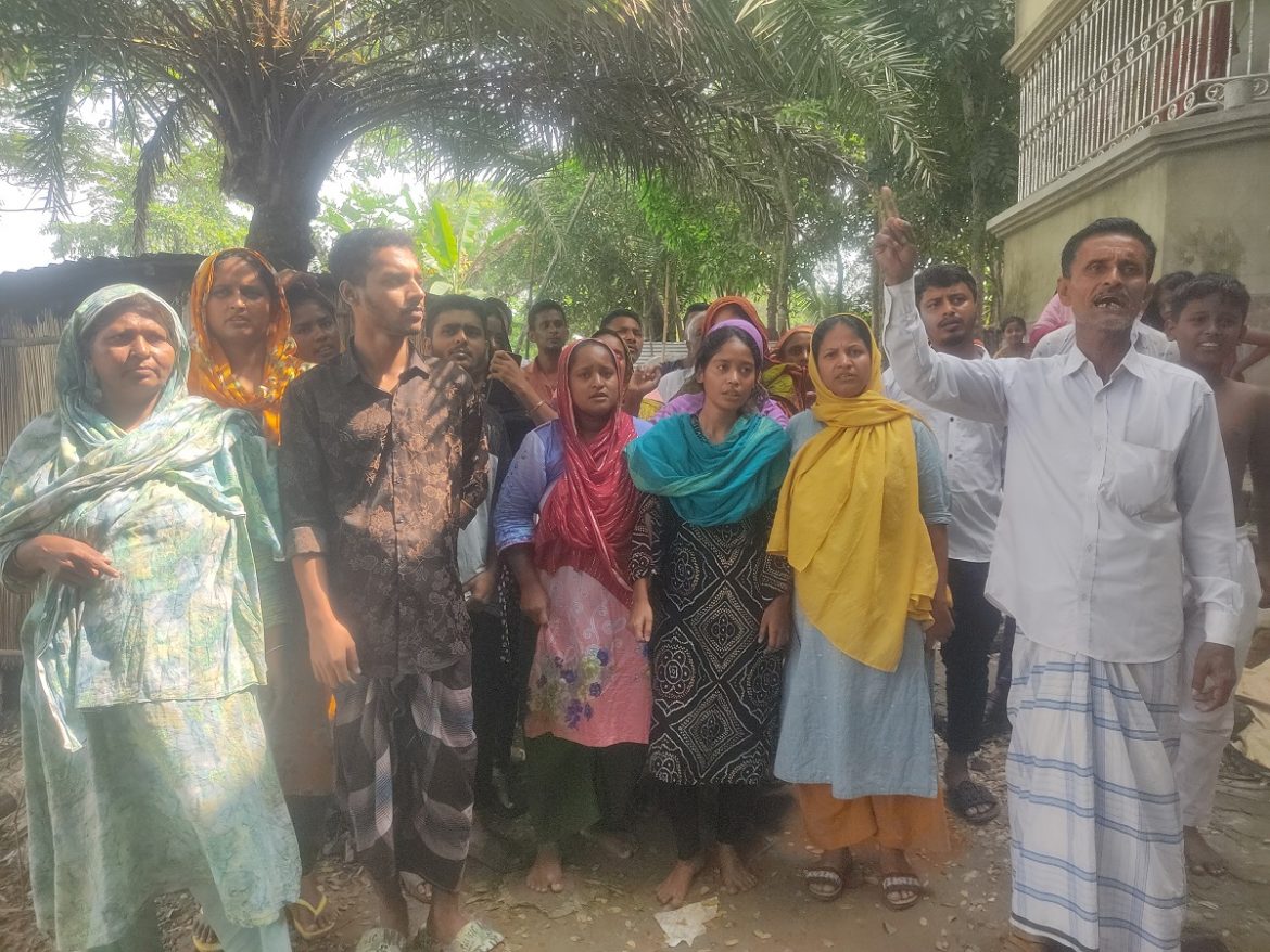 নড়িয়ার কামাল হত্যার বিচার দাবীতে বিক্ষোভ মিছিল