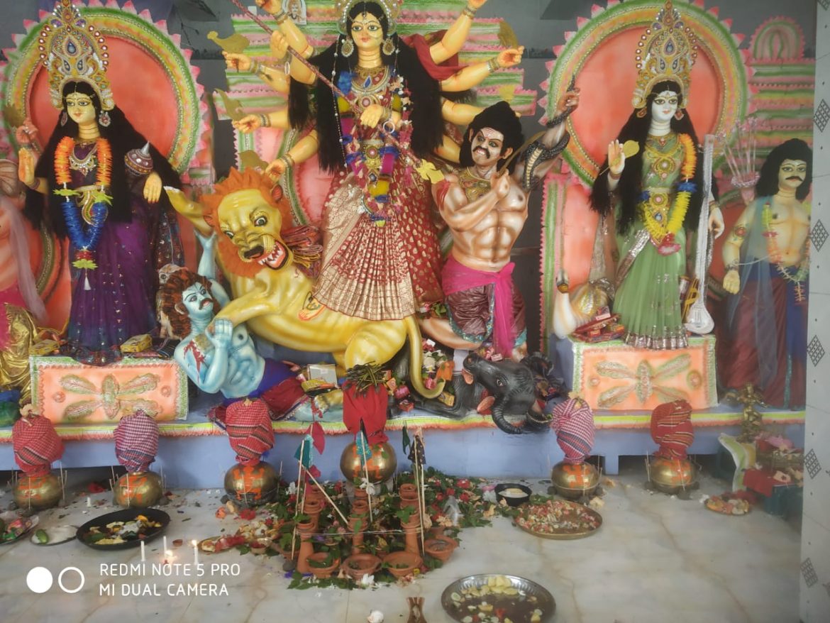 শরীয়তপুরে নির্বিঘেœ পূজা উৎসব হচ্ছে