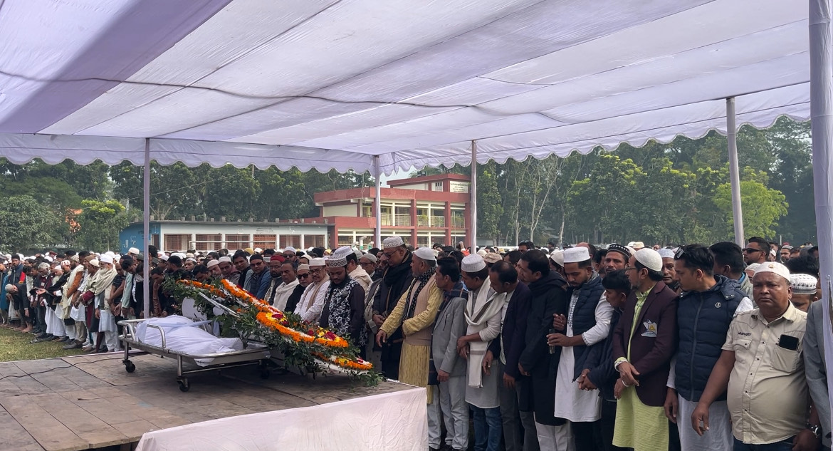 শরীয়তপুরে বিএনপির কেন্দ্রীয় নেতা এড. জামাল শরিফ হিরুর  জানাযা অনুষ্ঠিত