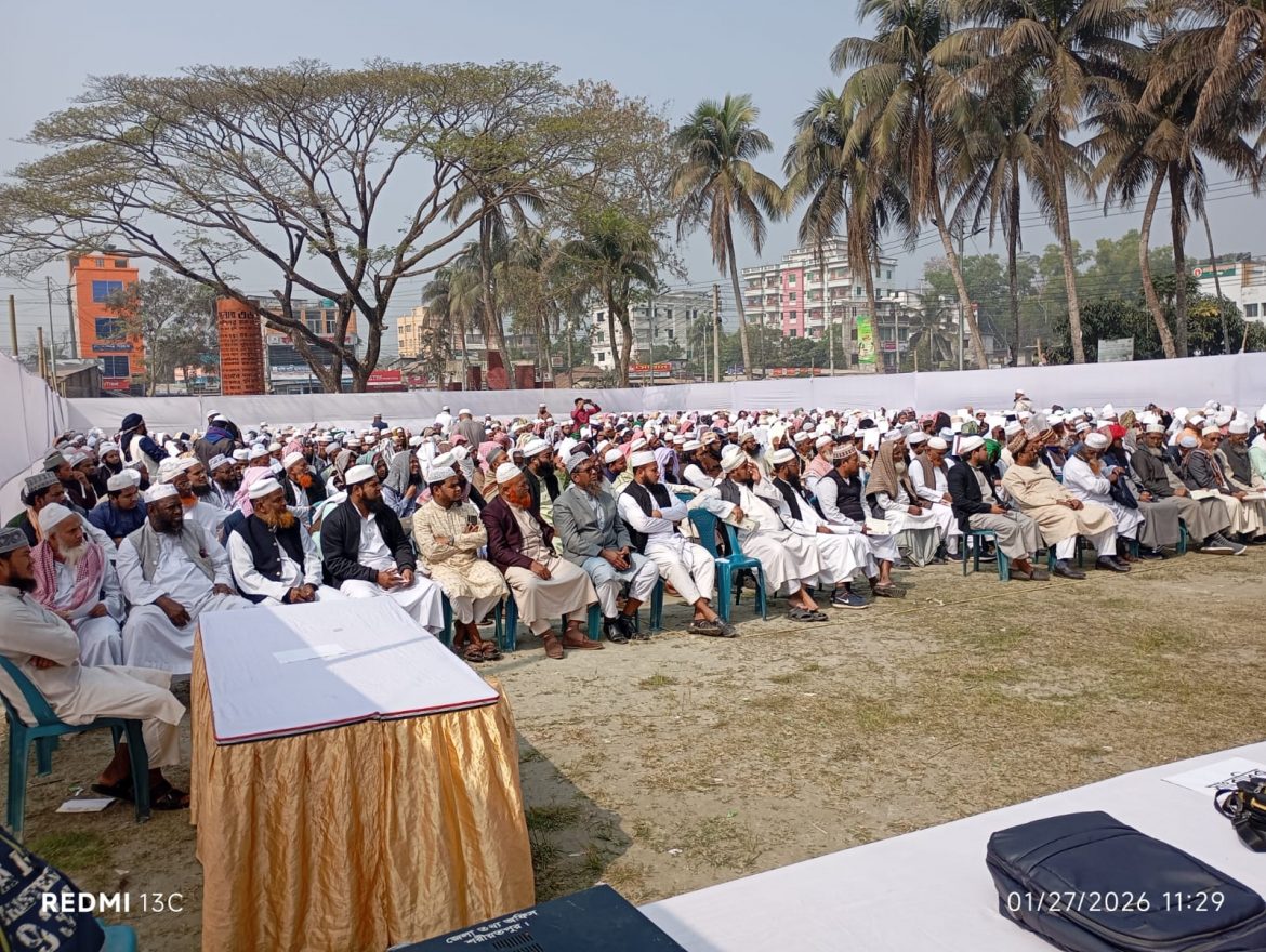 গণভোটের প্রচার জোরদার ,ভোটারদের সচেতন ও উদ্বুদ্ধ করার লক্ষ্যে শরীয়তপুরে জেলা ঈমাম সম্মেলন
