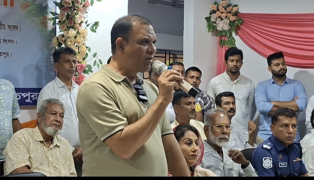 শরীয়তপুরের ডামুড্যা উপজেলায় কৃতি ছাত্র ছাত্রি সংবর্ধনায় হুইপ
